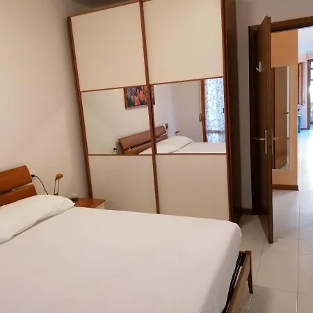 Appartamento Con 2 Terrazze Porto Azzurro A 300 Mt Dal Centro Exterior photo