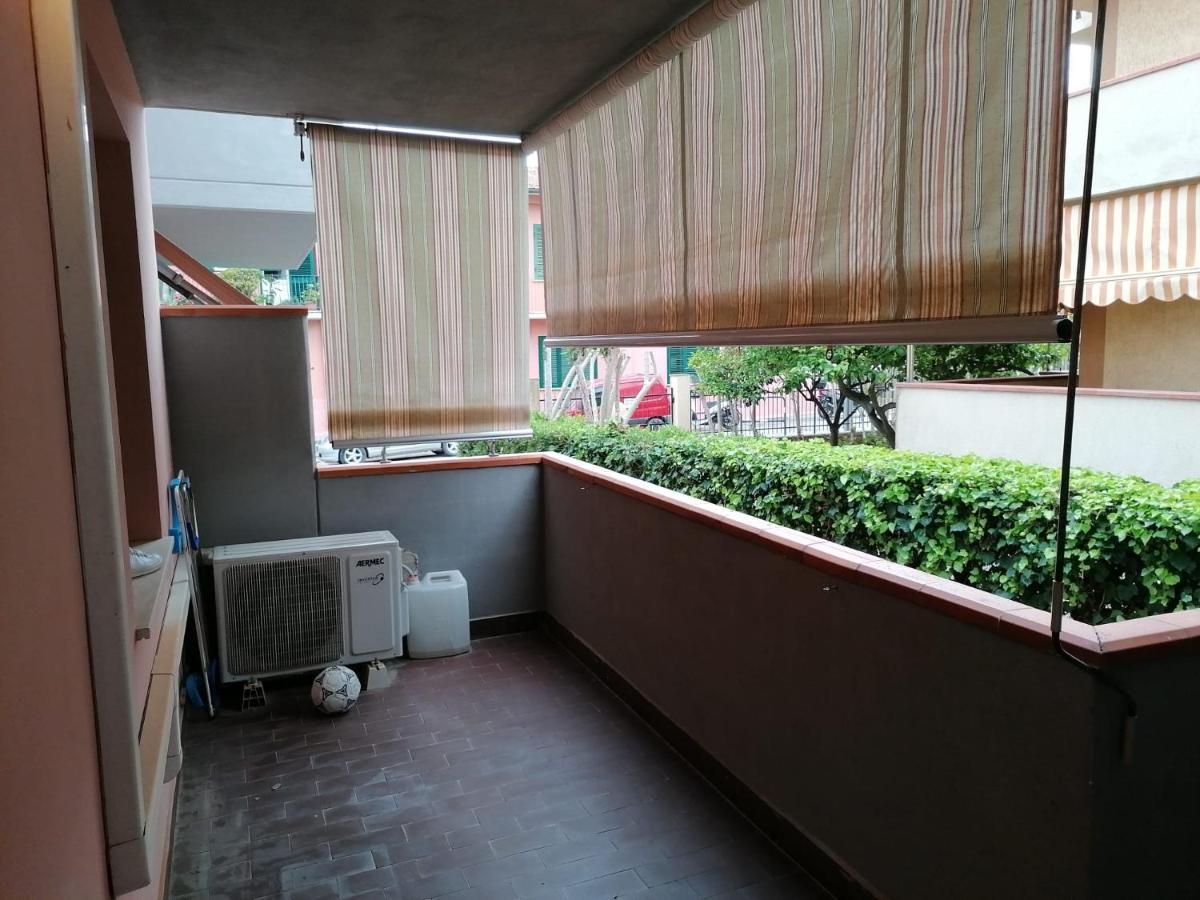 Apartment Con 2 Terrazze A 300 Mt Dal Centro Porto Azzurro